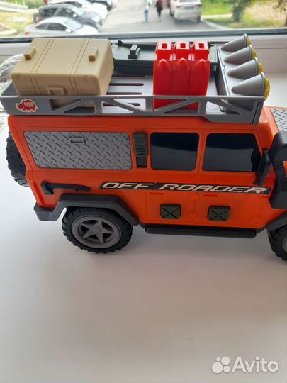 Внедорожник Safari