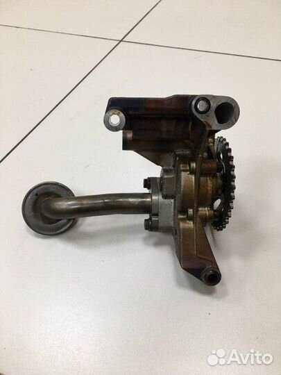 Насос масляный Skoda Octavia