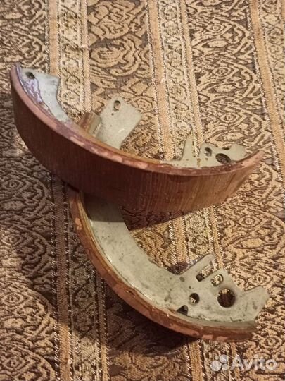 Тормозной щит в сборе с 412, 408