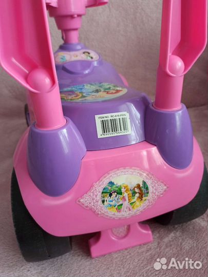 Машинка-каталка детская