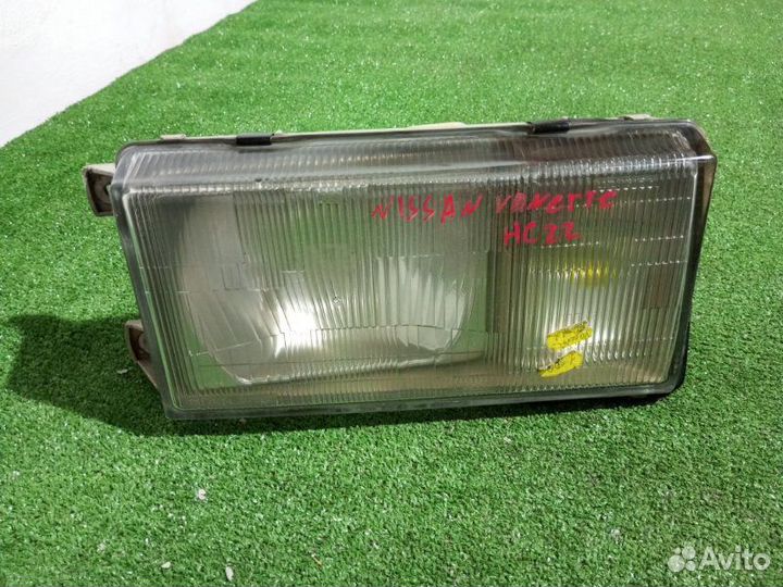 Фара галогеновая правая Nissan Vanette vujnc22