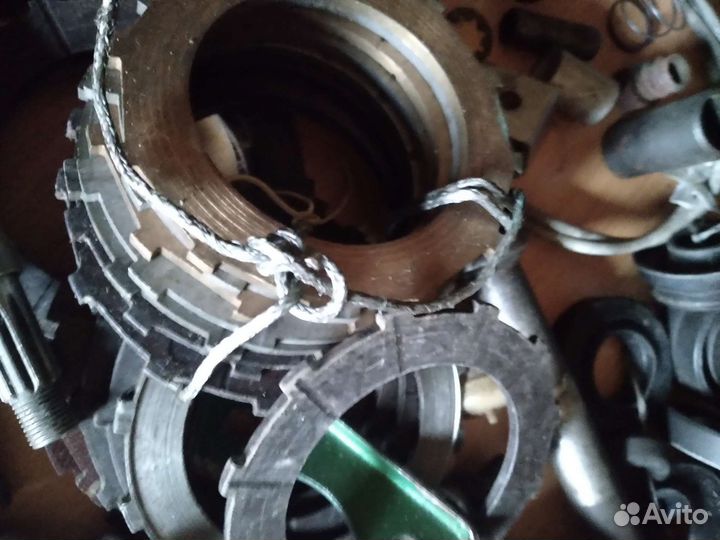 Запчасти на мопед Рига 16