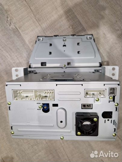 Штатное головное устройство hyundai santa fe 2014