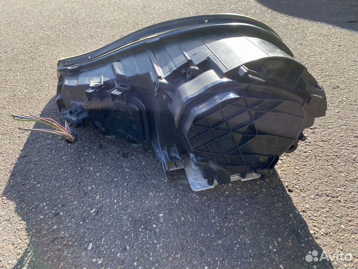 Фара правая 7L5941032G Porsche Cayenne 957 Требует