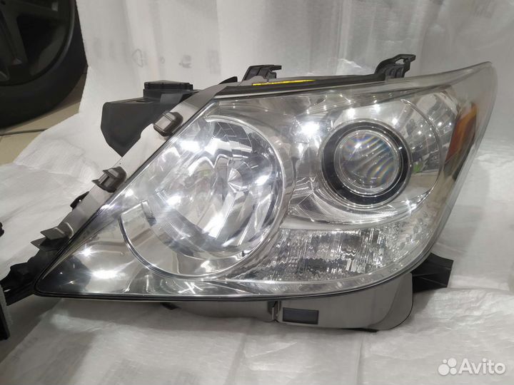 Фары на Lexus LX 570