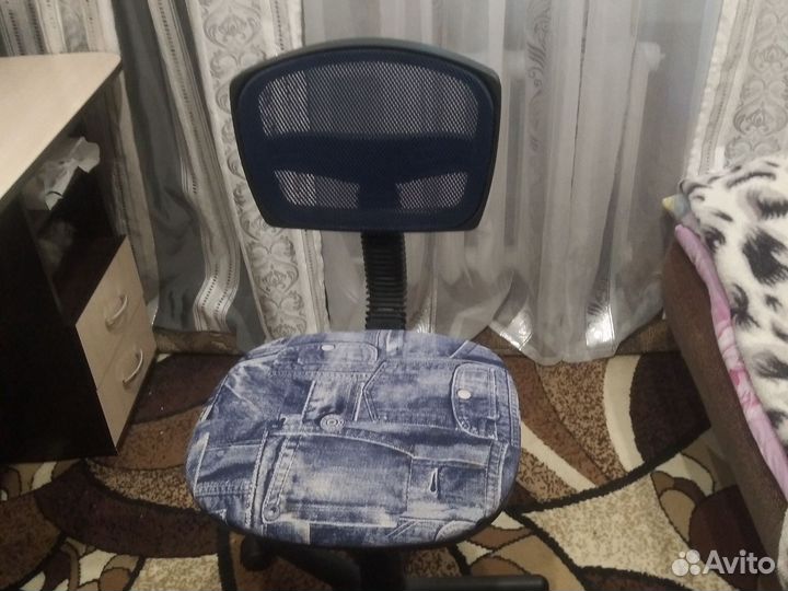 Компьютерное кресло новое