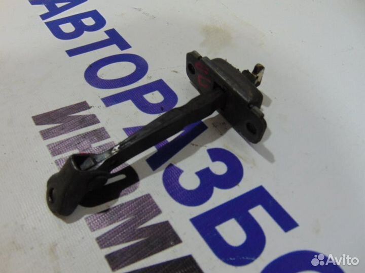 Ограничитель двери для Hyundai Solaris 1 2010-201