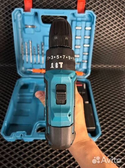 Шуpуповepт ударный Makita 26v 5А/ч Новый