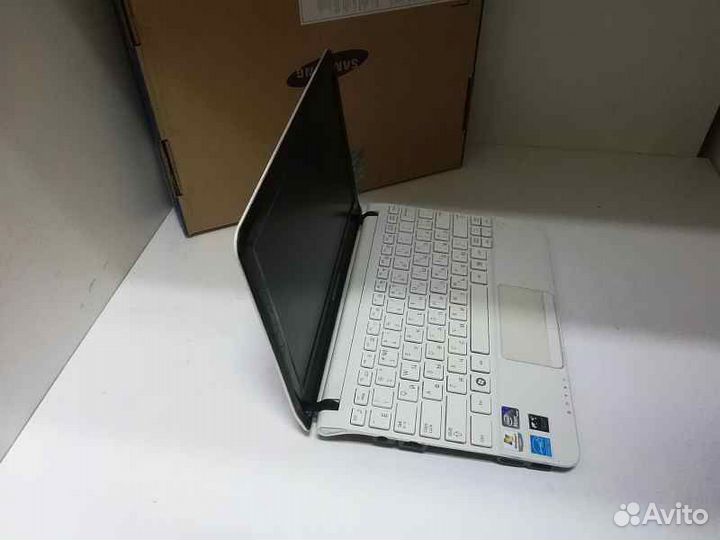 Нетбук Samsung NC110
