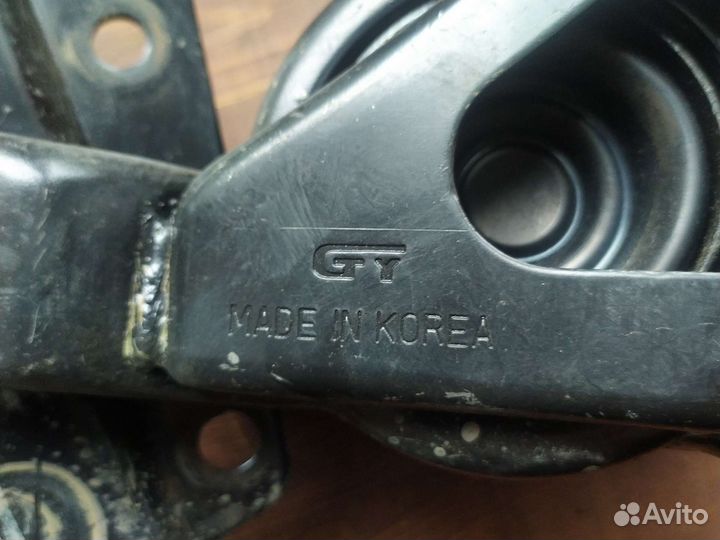 Опора двигателя