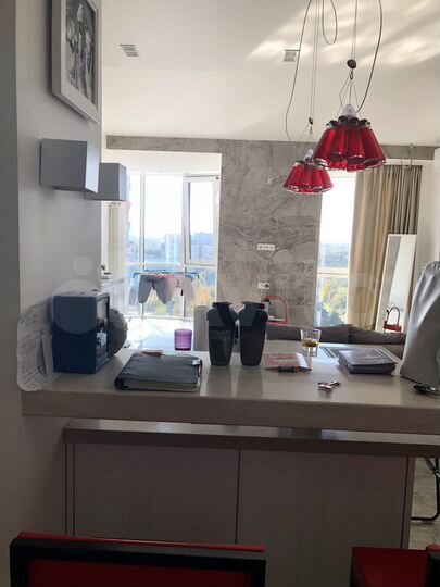 2-к. квартира, 81,2 м², 14/18 эт.