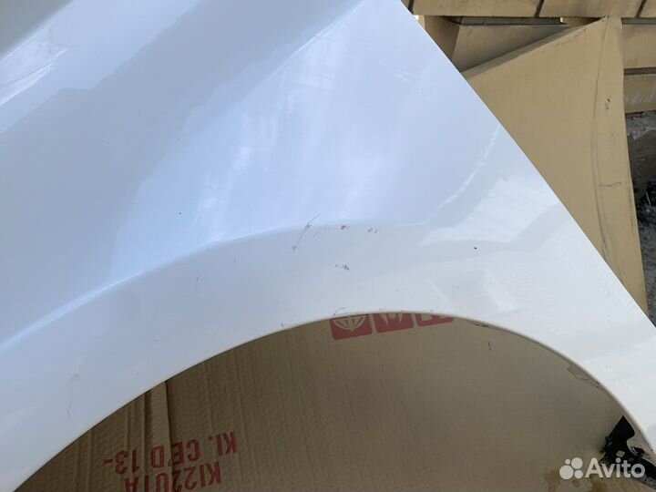 Крыло королла 160