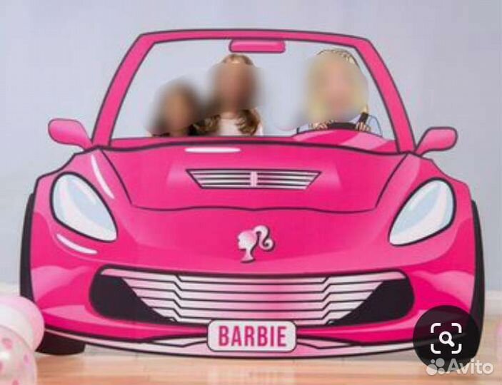 Фотозона из картона Барби