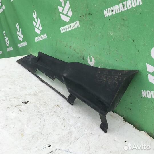 Решетка стеклоочистителя Фольксваген Пассат Б3