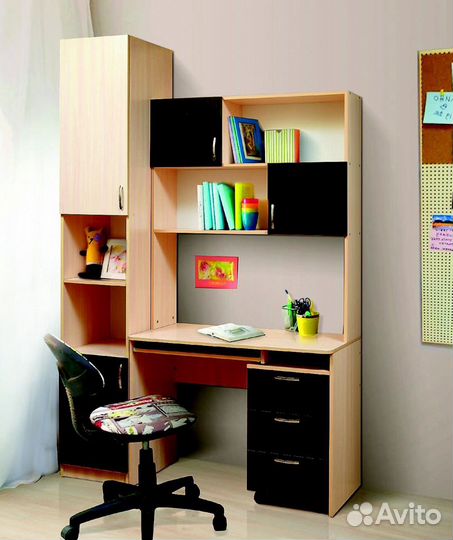 Уголок школьника - стол + пенал