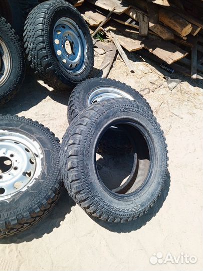 Грязевая резина на ниву