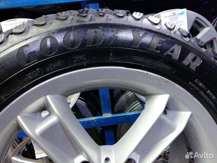 R16 Goodyear Ultragrip Ice Arctic 205/55, PCD 5x120 DIA 74.1