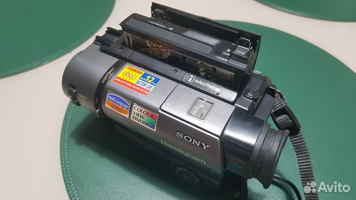 Видеокамера Sony Handycam video 8 XR