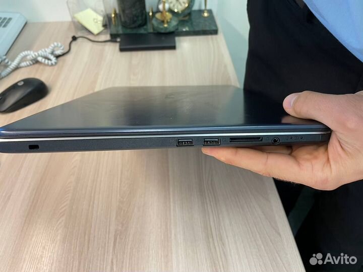 Ноутбук asus vivo17.3