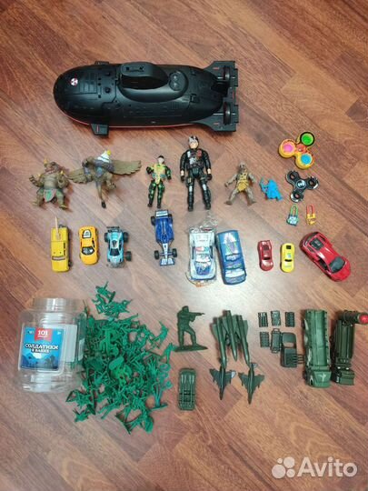 Подводная лодка + игрушки пакетом