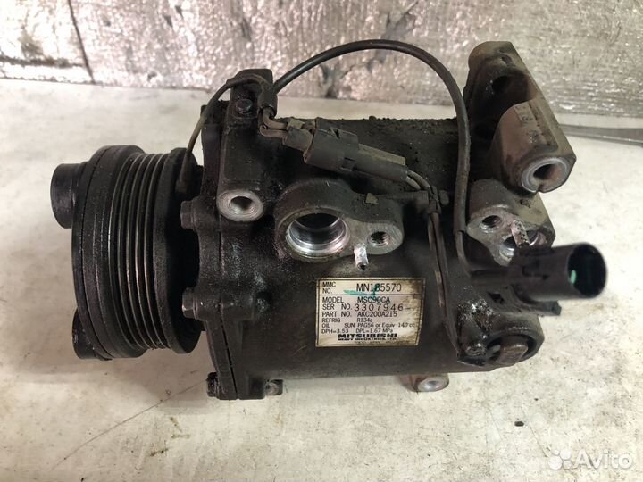 Компрессор кондиционера Mitsubishi Lancer 9