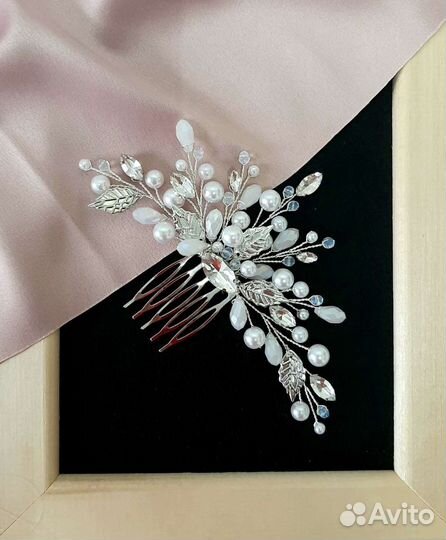 Украшение в прическу