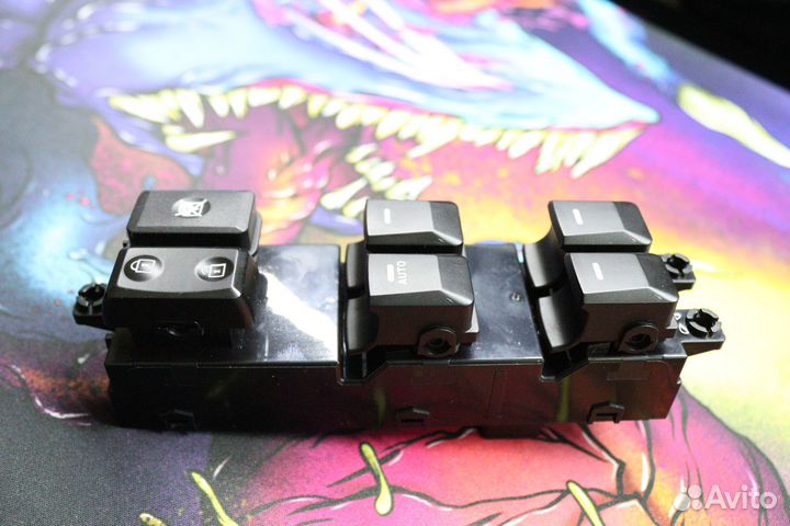 Блок управления стеклоподъемниками