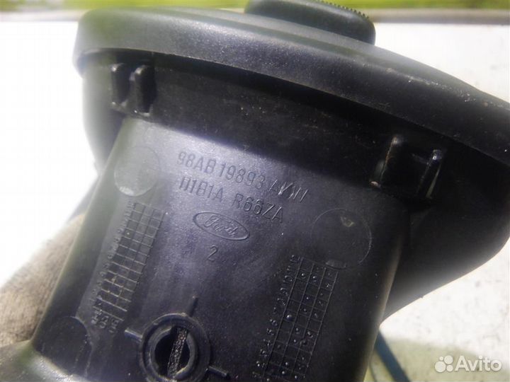 Дефлектор воздушный Форд Фокус 1