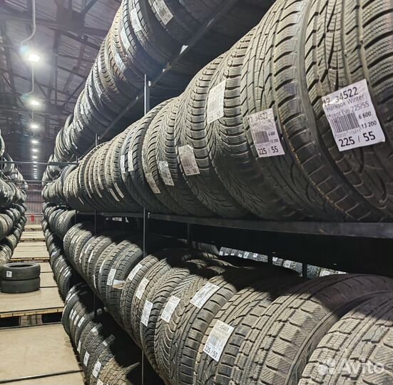 Yokohama BluEarth Winter V905 215/60 R17 96P