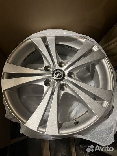 Michelin Latitude X-Ice North 225/65 R17