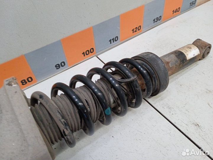 Амортизатор задний Volkswagen Touareg 7LA 3.2