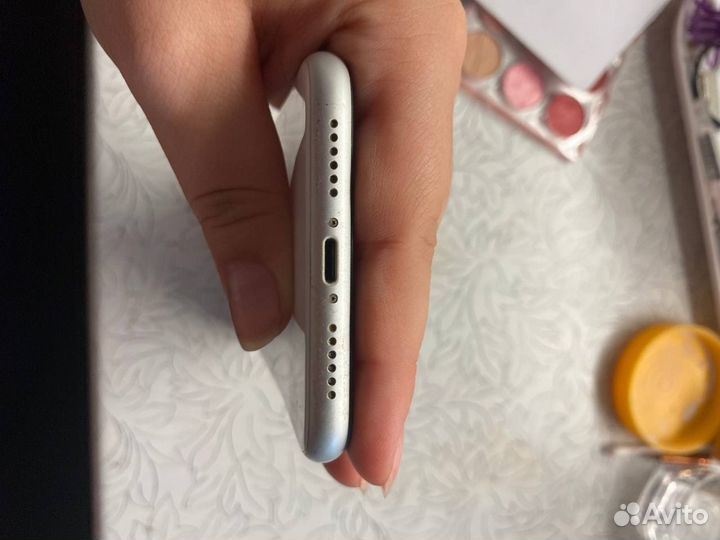 iPhone Xr, 128 ГБ