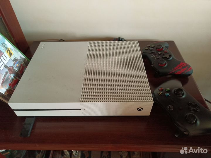 Xbox One s