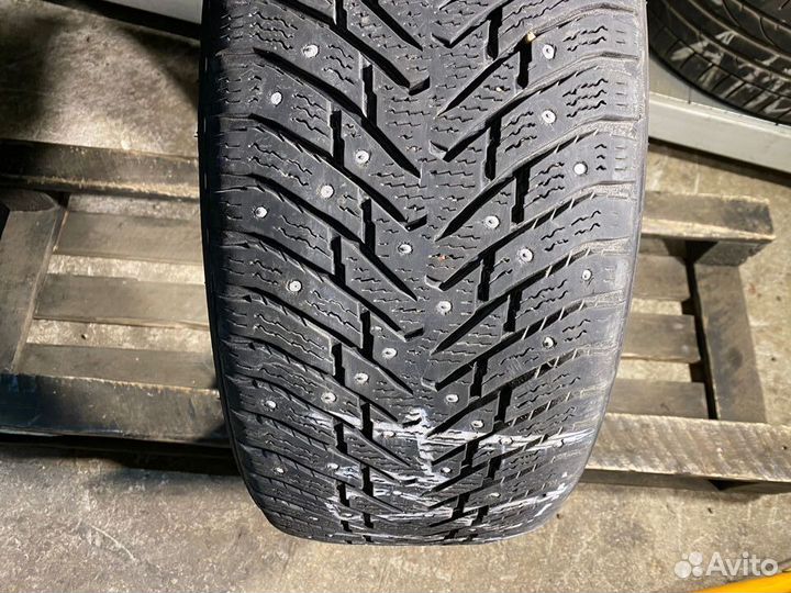 Nokian Tyres Hakkapeliitta 8 225/50 R17 98T