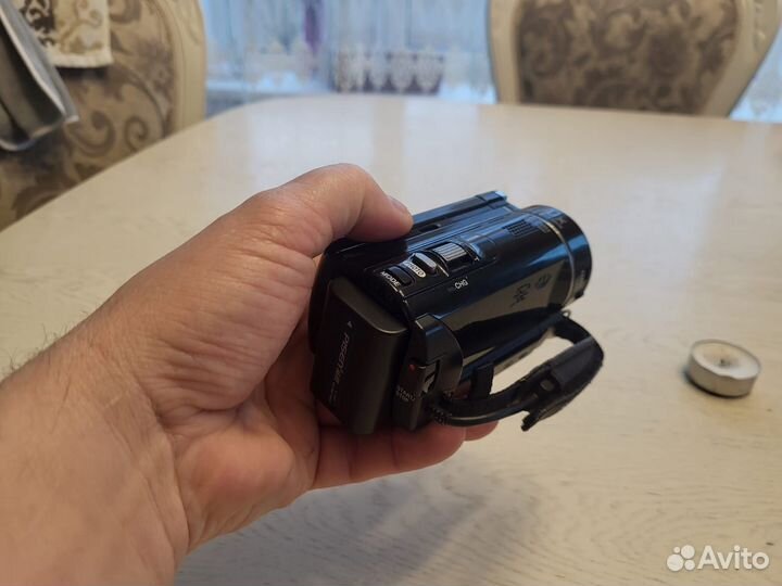Видеокамера sony HDR-PJ200E