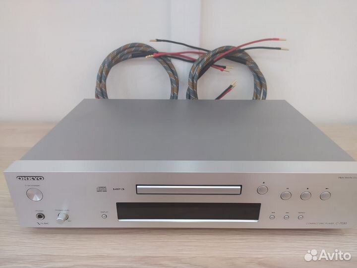 CD-проигрыватель Onkyo C-7030