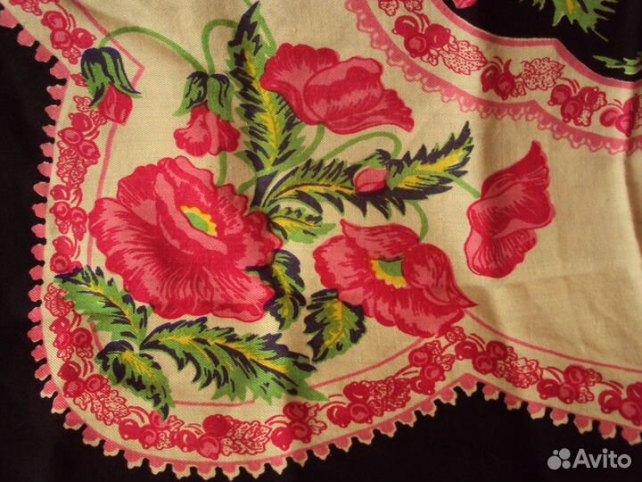 Шерстяная шаль (платок) с шелковыми кистями СССР