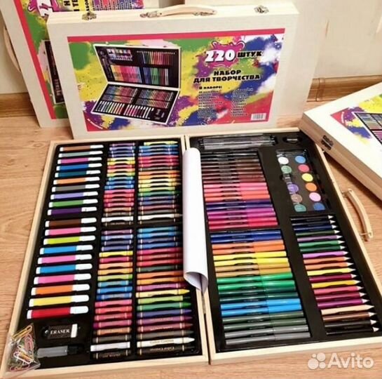 Набор юного художника в деревянном кейсе