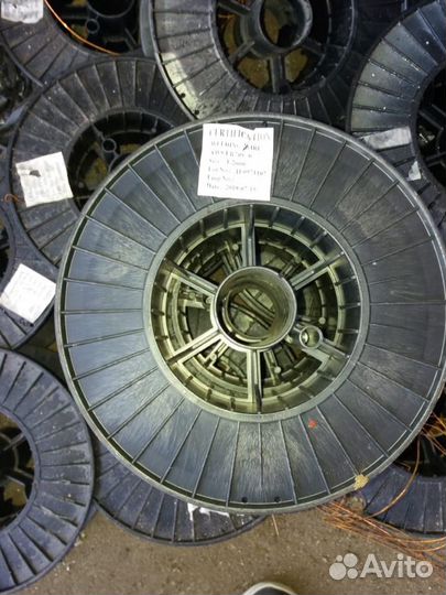 Катушкии пластиковые