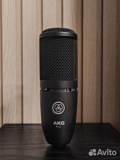 Студийный микрофон akg p120