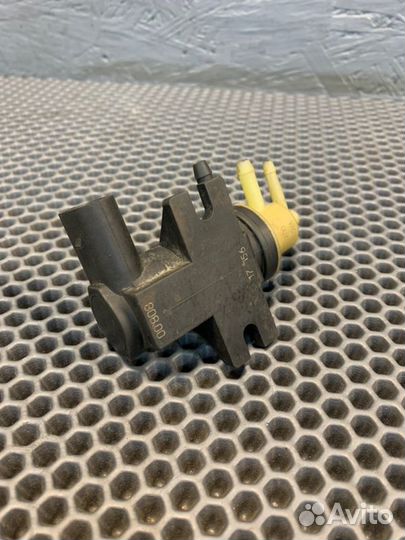 Клапан электромагнитный Volkswagen Passat B6