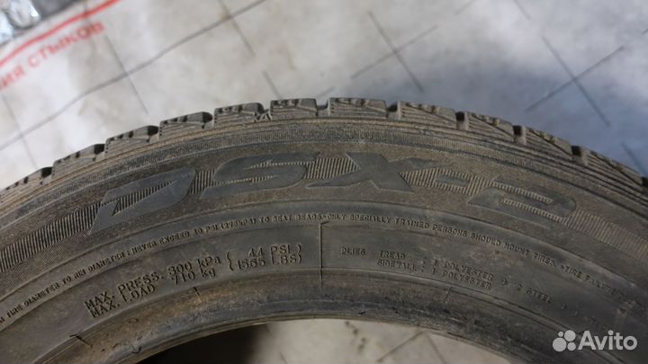 Dunlop DSX-2 215/60 R17