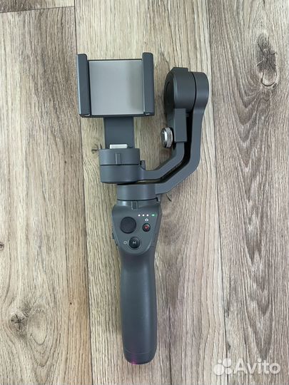 Ручной стабилизатор Dji Osmo Mobile 2