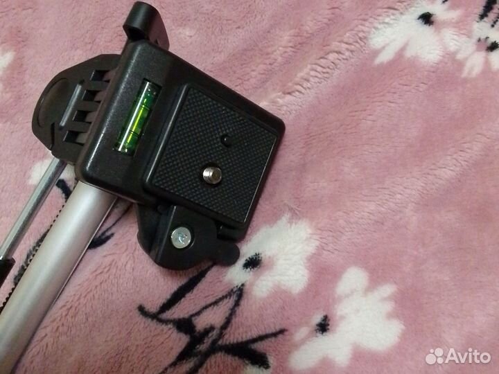 Штатив для фотоаппарата