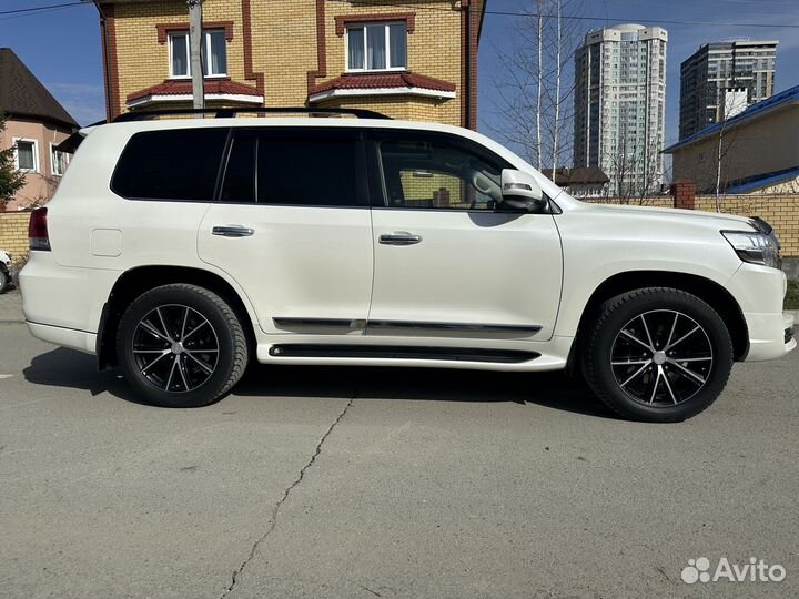 Toyota Land Cruiser 4.6 AT, 2015, 286 000 км