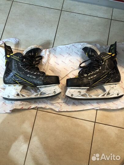 Коньки хоккейные ccm 10.5D