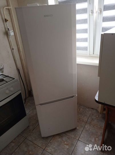 Холодильник бу отдам бесплатно