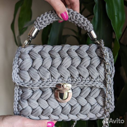 Сумка-зефирка ручной работы из полиэфирного шнура