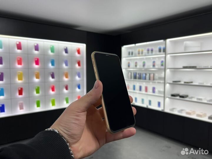iPhone Xr 64GB Yellow