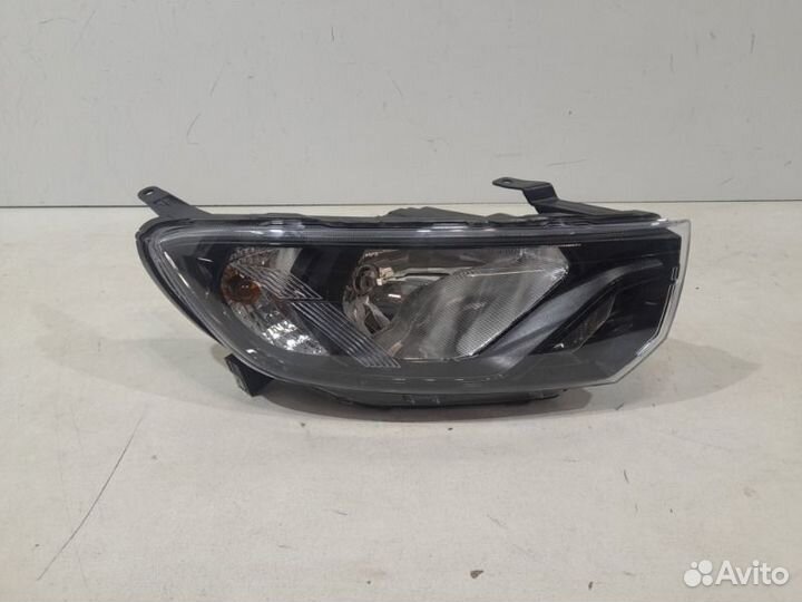 Фара правая LADA Granta 2019